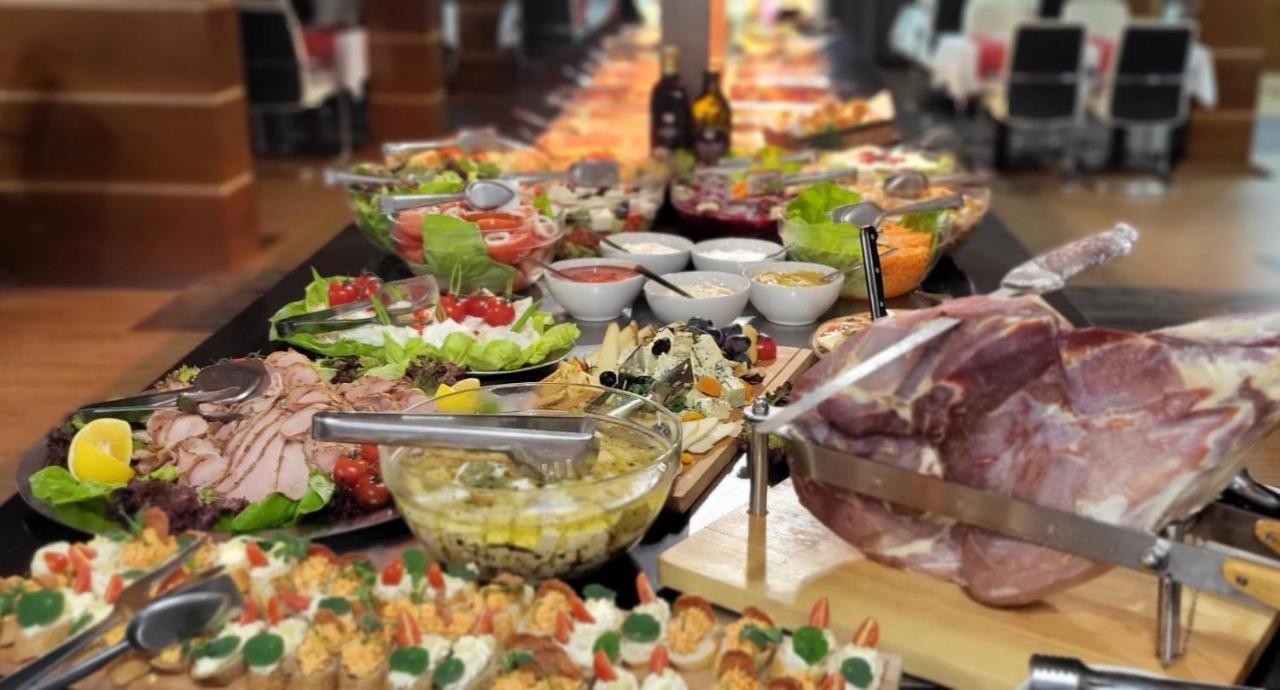 Family Apartmans Harry- Apartmans Of The Apart Hotel & Spa Zoned, Kopaonik - Special Benefit, Children Up To 13 Years Of Age Accompanied By Two Adults Stay For Free-Parking-Breakfast-Pool&Spa Kültér fotó